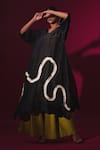 Buy_Stoique_Black Upada Silk Embroidery Pearl V-neck Flamingo Asymmetric Tunic 