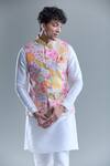 Aryavir Malhotra_Grey Soft Cotton Printed Autumn Leaf Botanical Nehru Jacket _at_Aza_Fashions