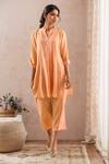 Buy_Kanika Sharma_Peach Kurta Chanderi Silk Embroidery Thread Band Placket Short With Pant _at_Aza_Fashions