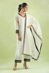 Buy_Kanika Sharma_White Kurta And Dupatta Chanderi Silk Embroidery Beads V-neck Thread & Pant Set 