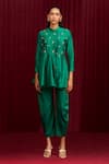 Buy_Ridhi Mehra_Green Chanderi Embroidery Butti Collared Neck Sonata Tunic With Pant _at_Aza_Fashions