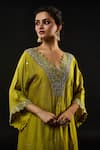 Buy_Reeti Arneja_Green Silk Embroidery Thread V Neck Metallic Blossom Kurta With Palazzo Pant _Online_at_Aza_Fashions