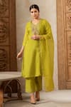 Buy_Samyukta Singhania_Green Kurta And Pant Opada Silk Embroidery Floral V-neck Paisley Thread & Set _at_Aza_Fashions