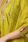 Buy_Samyukta Singhania_Green Kurta And Pant Opada Silk Embroidery Floral V-neck Paisley Thread & Set 