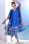 Buy_Pria Kataria Puri_Blue Silk Print Tulip Blossom V Neck Kaftan With Pant _Online