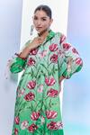 Pria Kataria Puri_Green Silk Printed Tulip Shirt Collar Shaded Kaftan With Pant _Online