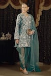 Buy_SAKSHAM & NEHARICKA_Green Cotton Silk Applique Gota V Neck Zubeida Aari Embroidered Kurta Set _Online_at_Aza_Fashions