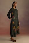 Buy_ROZA_Green Habutai Silk Print Floral Round Gladioly Asymmetric Kurta With Pant 