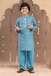 Buy_LIL DRAMA_Blue Cambric Printed Floral Kurta With Pyjama _at_Aza_Fashions