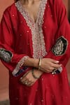 Buy_Begum_Red Kurta And Pant Habutai Silk Embroidered Dabka V Neck Nazira Set _Online_at_Aza_Fashions