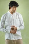 Arihant Rai Sinha_White 100% Pure European Linen - 60 Lea Plain Stand Collared Shirt _Online_at_Aza_Fashions