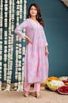 Missprint_Pink Kurta And Dupatta Chanderi Printed Thread V Neck Seraphinas Floral Set _at_Aza_Fashions