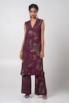 Buy_Advait_Purple Habutai Printed Abstract V-neck Sear Kurta With Trouser _at_Aza_Fashions