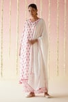 Buy_Nero India_Pink Cupro Satin Plain Contrast Border Dupatta _at_Aza_Fashions