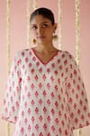 Buy_Nero India_Pink Cupro Satin Print Floral V Neck Butti Kurta With Pant _Online_at_Aza_Fashions