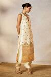 Masaba_Ivory Heavy Raw Silk Embroidery Floral V Neck The Kalakand Kurta And Salwar Set _Online