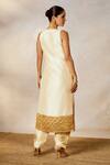 Buy_Masaba_Ivory Heavy Raw Silk Embroidery Floral V Neck The Kalakand Kurta And Salwar Set _Online