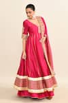 Buy_Sheetal Batra_Pink Embroidery Floral V Neck Gota Patti Anarkali Skirt Set 