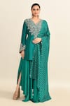 Shop_Mrunalini Rao_Green Embroidered Floral Veil Scallop V Kurta Palazzo Set _Online_at_Aza_Fashions