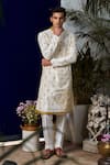 Buy_Philocaly_White Cotton Silk Embroidered Thread Solace Floral Kurta And Trouser Set _at_Aza_Fashions