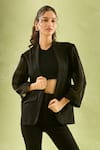 Buy_Samyukta Singhania_Black Banana Crepe Solid Lapel Collar Blazer Jacket _Online_at_Aza_Fashions