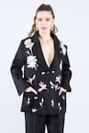 Buy_Linen Bloom_Black 100% Pure Linen Embellished Applique Lapel Collar Floral Blazer 