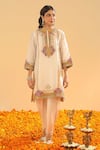 Sheetal Batra_Ivory Kurta Silk Chanderi Embroidery Kirandori Closed Neck Ziana Set _Online_at_Aza_Fashions