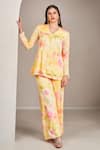 Buy_SAMMOHI BY MOKSHA AND HIRAL_Yellow Modal Satin Printed Floral V Neck Short Kurta And Pant Co-ord Set _at_Aza_Fashions