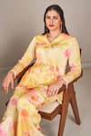 Buy_SAMMOHI BY MOKSHA AND HIRAL_Yellow Modal Satin Printed Floral V Neck Short Kurta And Pant Co-ord Set _Online_at_Aza_Fashions