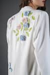 Buy_Kyra By Nina + Deepika_Ivory Crepe Embroidery Floral Lapel Collar Flowers In My Garden Blazer 