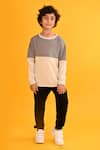 Buy_Anthrilo_Grey Fleece Colorblocked Sweatshirt With Solid Joggers _at_Aza_Fashions