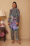 Buy_Rainas_Blue Kurta And Pant Velvet Printed Abstract Mandarin Collar Reverie _at_Aza_Fashions