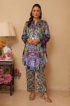 Rainas_Blue Kurta And Pant Velvet Printed Abstract Mandarin Collar Reverie _Online_at_Aza_Fashions