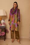 Rainas_Multi Color Velvet Printed Shifting Sand Collared Kurta Set With Scarf _Online_at_Aza_Fashions