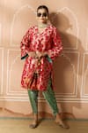 Buy_Tasuvure Indes_Green Brocade Silk Floral Veil V Neck Banarasi Begum Tunic With Dhoti Pant _at_Aza_Fashions