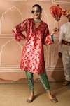 Tasuvure Indes_Green Brocade Silk Floral Veil V Neck Banarasi Begum Tunic With Dhoti Pant _at_Aza_Fashions