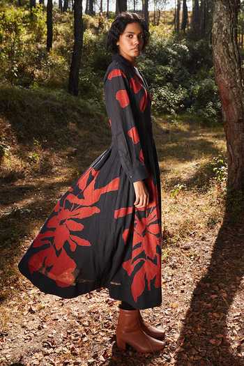 Buy_Kharakapas_Black Cotton Collared Bloom Print Midi Dress _Online_at_Aza_Fashions