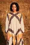 Kharakapas_Off White Cotton Mul Shibori Tie Dye Round Neck Dunetime Pattern Dress _Online_at_Aza_Fashions