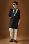 Buy_KOMAL KOTHARI_Black Cotton Embroidery Mirror Illusion Straight Kurta