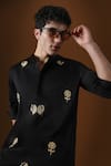 Shop_KOMAL KOTHARI_Black Cotton Embroidery Stones Peacock Kurta_Online