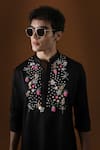 Buy_KOMAL KOTHARI_Black Cotton Embroidery Wild Flower 3d Straight Kurta