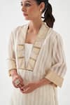 Vaaya_Off White Handwoven Silk Chanderi Striped Embellished Neckline Kurta With Pant 