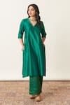 Shop_Vaaya_Green Silk Tissue Chanderi V Neck Solid Kurta Pant Set _at_Aza_Fashions