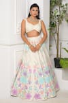 Buy_VRIDHI SOMAANI_Ivory Raw Silk Applique Floral Sweetheart Sienna Lehenga Set _Online_at_Aza_Fashions