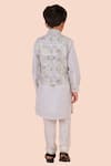 Partykles_Off White Embroidered Thread Floral Print Bundi Kurta Set _at_Aza_Fashions