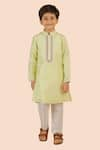 Buy_Partykles_Green Banarsi Silk Embroidered Thread Floral Woven Kurta With Pant _at_Aza_Fashions