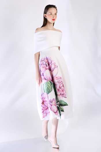 Buy_Ozeqo_White Neoprene Embroidery Off-shoulder Applique Midi Dress With Cape _Online_at_Aza_Fashions