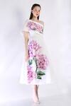 Buy_Ozeqo_White Neoprene Applique Midi Dress With Cape 