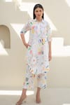 Buy_Merakus_Multi Color Cotton Poplin Print Abstract Floral Collar Neck Kurta With Pant _at_Aza_Fashions