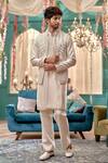 Shop_Kora By Nilesh Mitesh_Off White Prabal Embroidered Bundi Mirror Abstract Set _at_Aza_Fashions